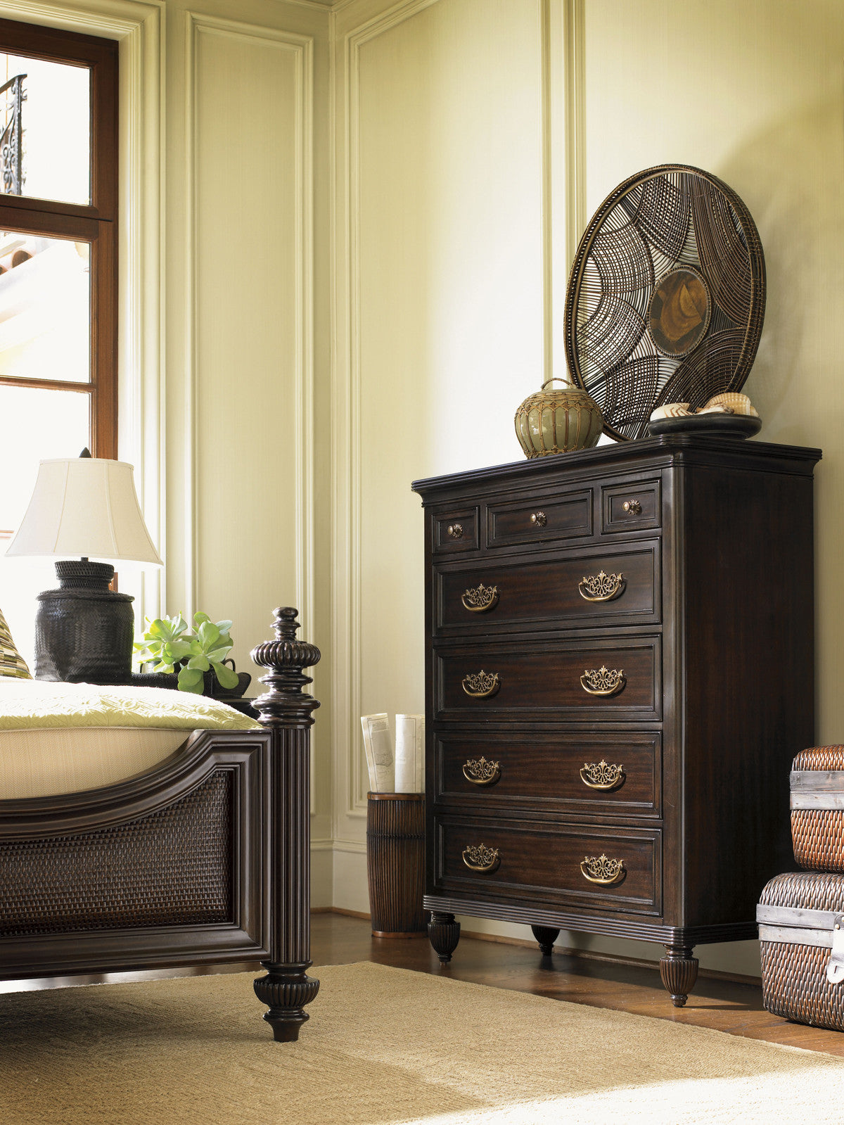 ROYAL KAHALA MAUNA CHEST