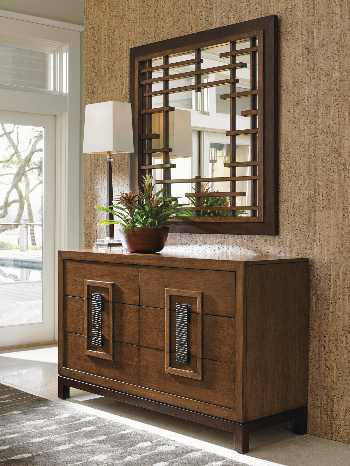 TAHARA DRESSER