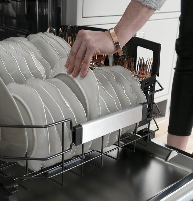 Café™ ENERGY STAR® Smart Stainless Steel Interior Dishwasher