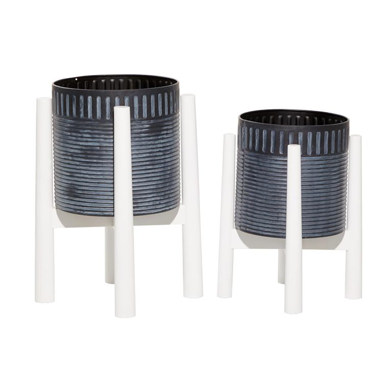BLACK METAL MODERN PLANTER
