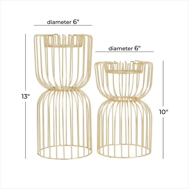 COSMOLIVING BY COSMOPOLITAN GOLD METAL PILLAR CANDLE HOLDER,