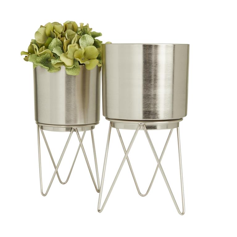 COSMOLIVING BY COSMOPOLITAN SILVER METAL PLANTER WITH REMOVABLE STAND,