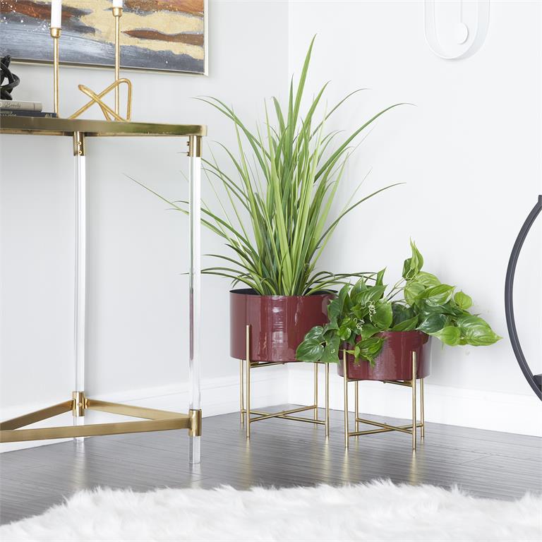 CosmoLiving by Cosmopolitan Red Metal Modern Planter
