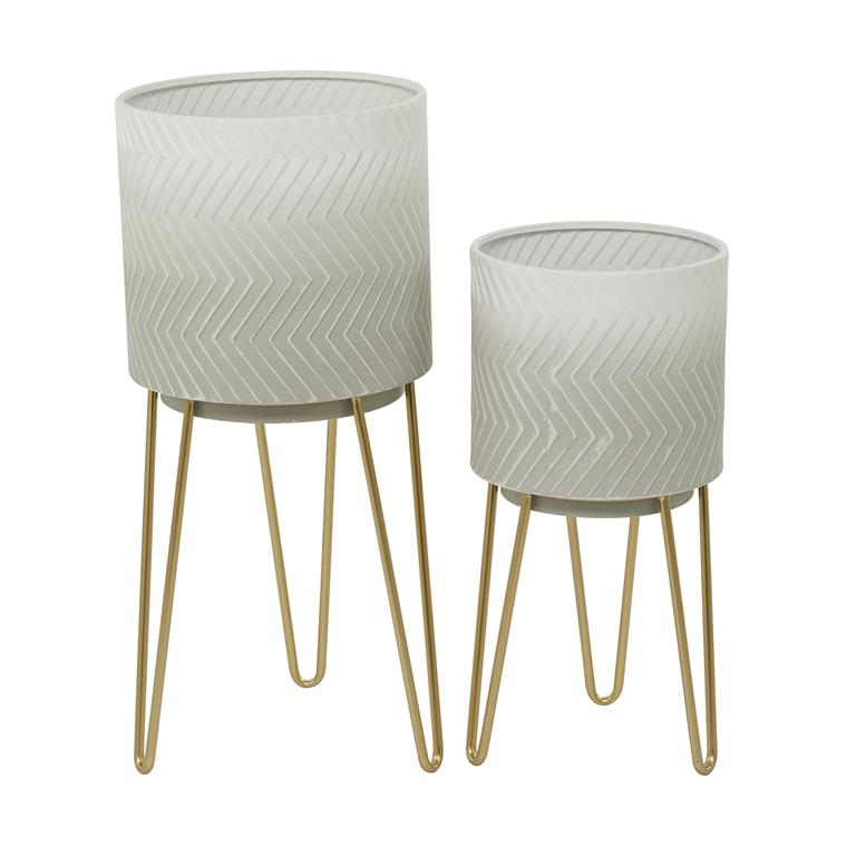 COSMOLIVING BY COSMOPOLITAN WHITE METAL PLANTER WITH REMOVABLE STAND
