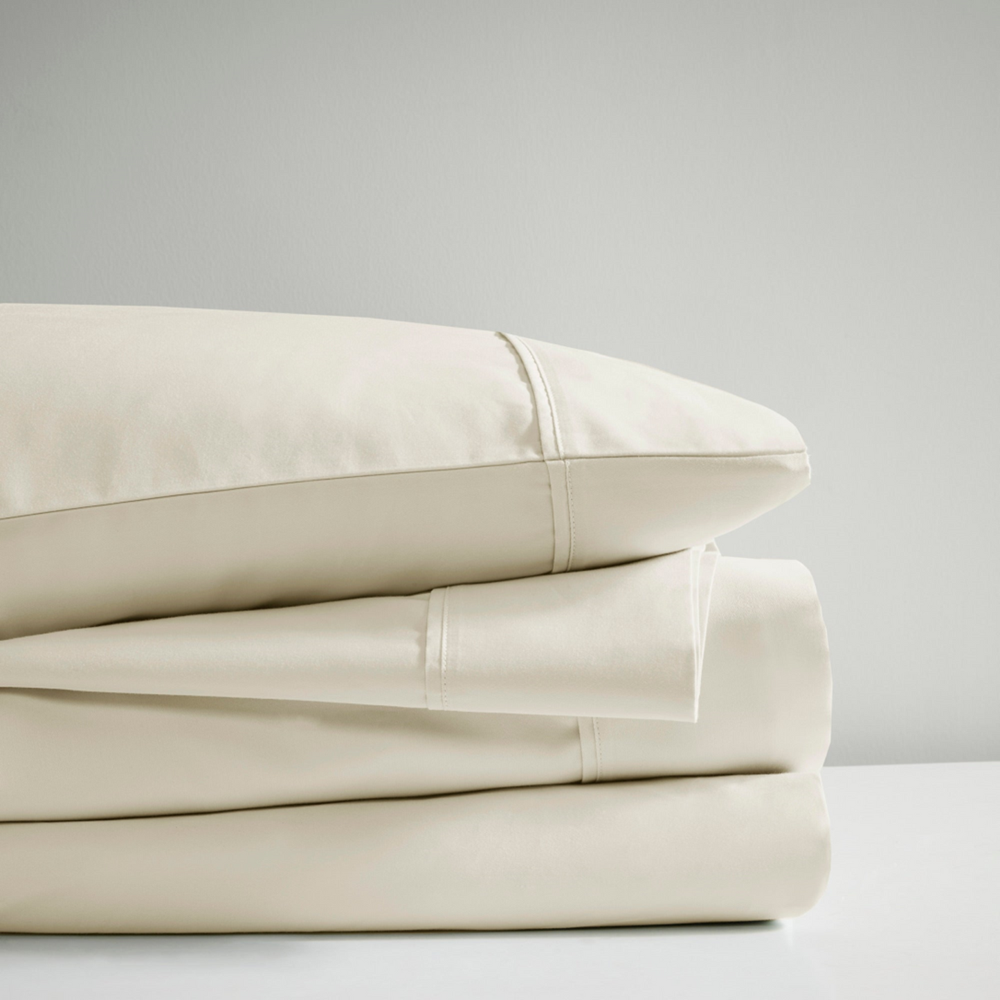 TEMPERATURE REGULATING SHEET SETS