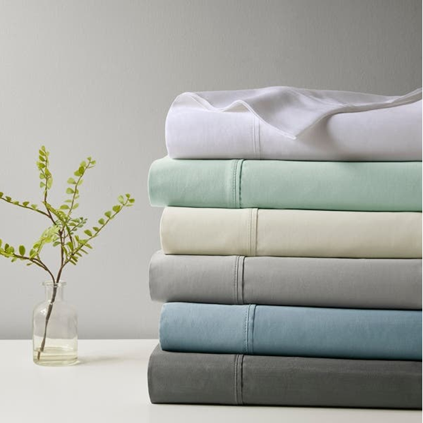 TEMPERATURE REGULATING SHEET SETS