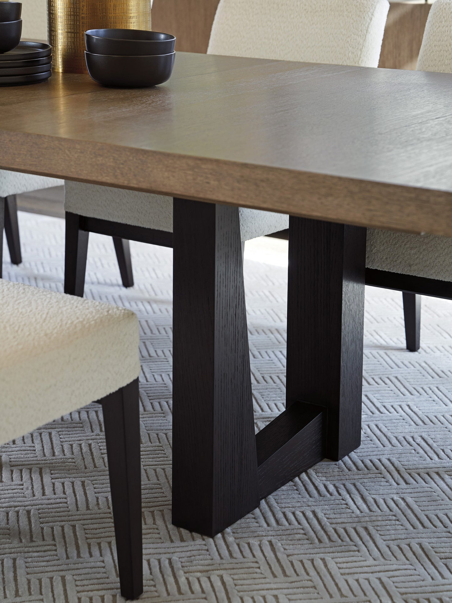 WELLESLEY RECTANGULAR DINING TABLE
