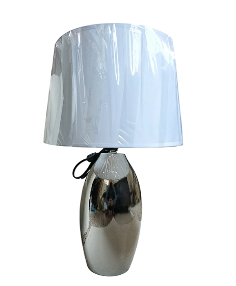 CERAMIC LAMP WITH SHADE