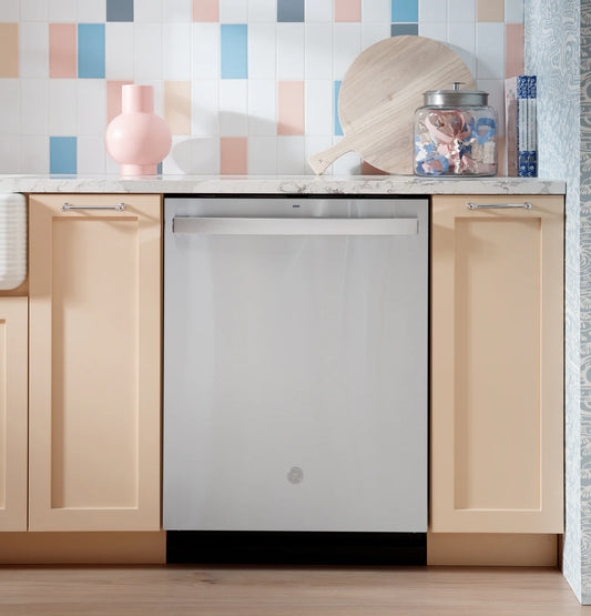 GE® Fingerprint Resistant Top Control with Stainless Steel Interior Dishwasher with Sanitize Cycle