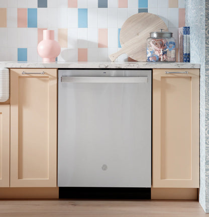 GE® Fingerprint Resistant Top Control with Stainless Steel Interior Dishwasher with Sanitize Cycle
