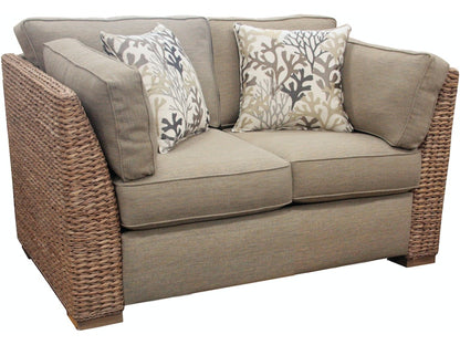 L724 Loveseat