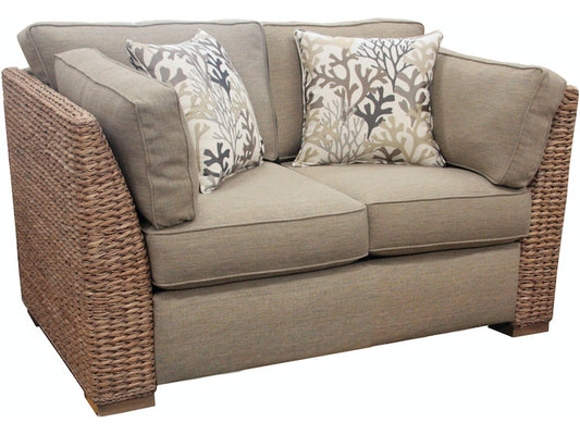 L724 Loveseat