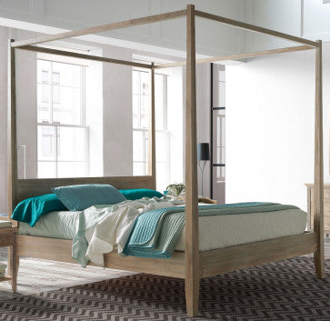 Lyra Canopy Bed