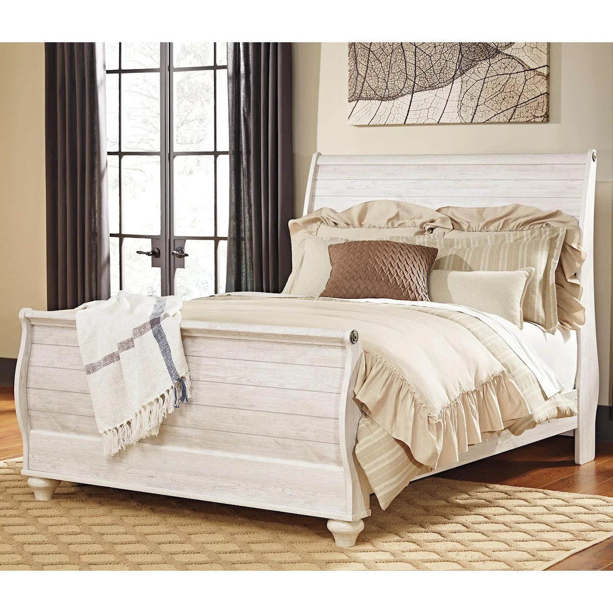Queen Sleigh Bed in Washed Finish