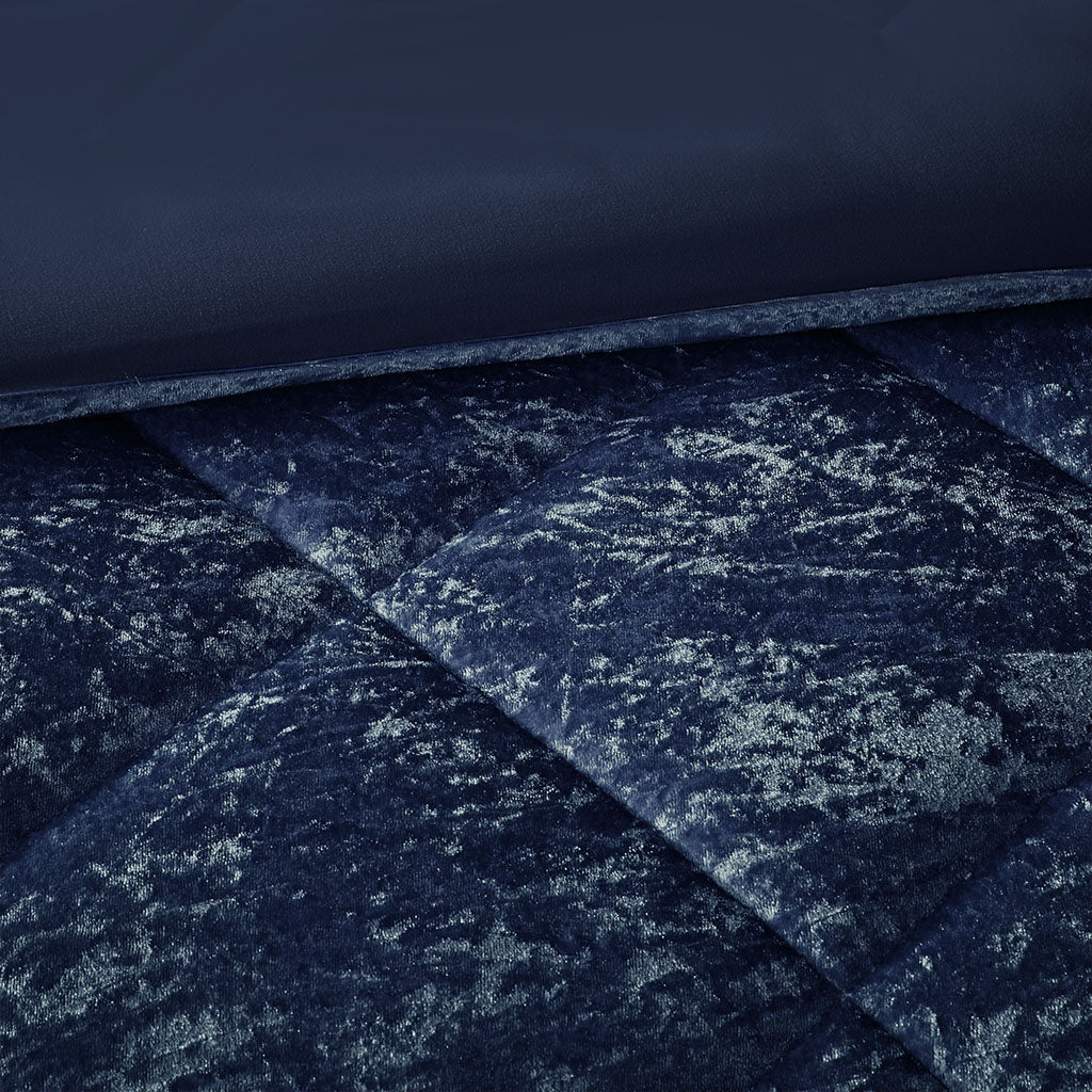 Intelligent Design Felicia Velvet Duvet Cover Set (KING /KING CAL)