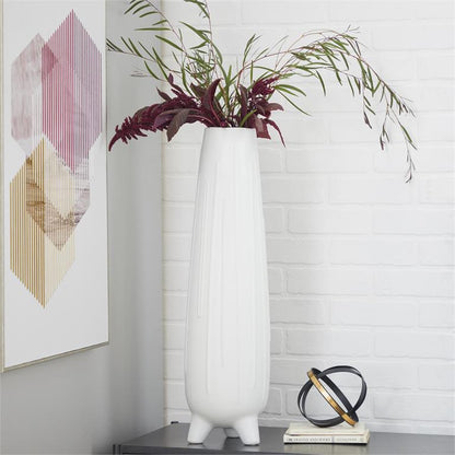 COSMOLIVING BY COSMOPOLITAN WHITE CERAMIC VASE WITH FEET