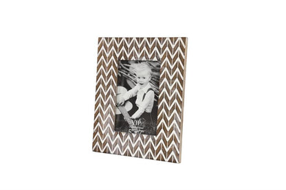 BROWN WOOD MODERN PHOTO FRAME,