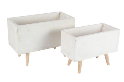 WHITE FIBERCLAY INDOOR OUTDOOR PLANTER WITH WOOD LEGS