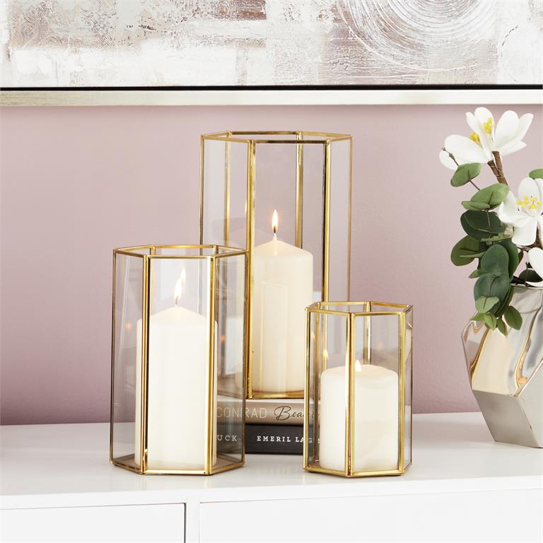COSMOLIVING BY COSMOPOLITAN GOLD GLASS PILLAR CANDLE LANTERN WITH METAL PLATE