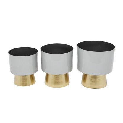 COSMOPOLITAN GRAY METAL PLANTER WITH GOLD BASE