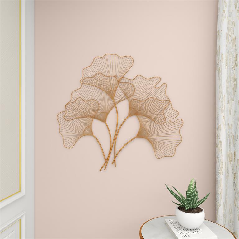 COSMOPOLITAN GOLD METAL FLORAL GINGKO LEAF WALL DECOR