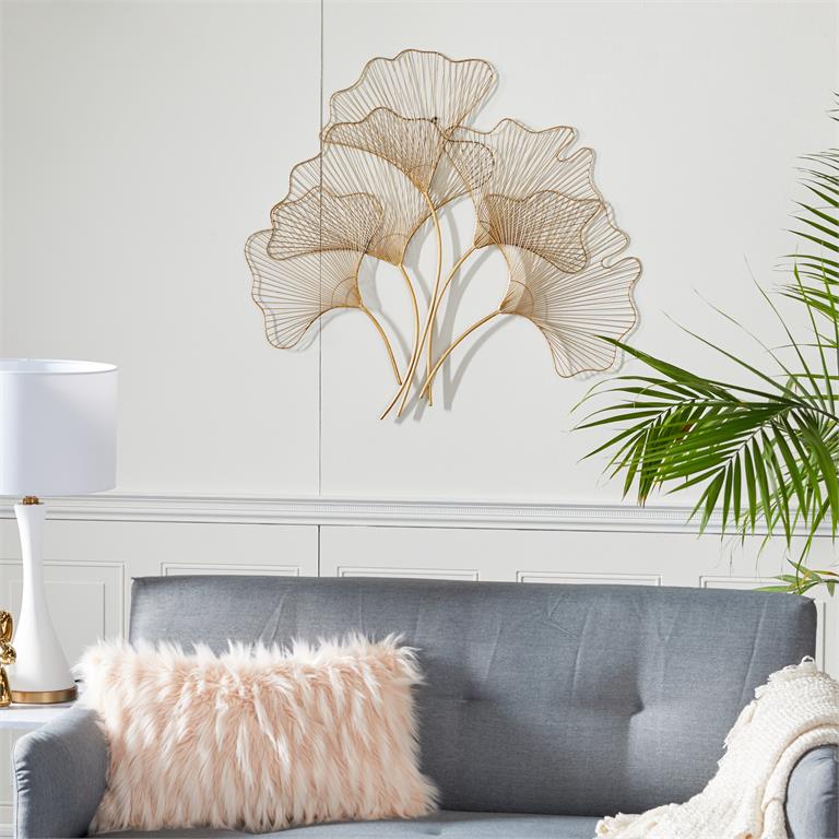 COSMOPOLITAN GOLD METAL FLORAL GINGKO LEAF WALL DECOR