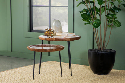 Round nesting table