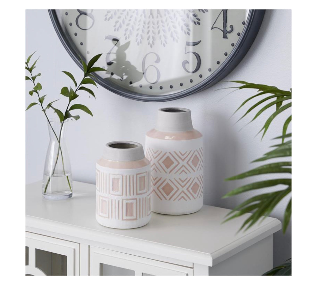 WHITE CERAMIC VASE WITH DIAMOND PATTERNS
