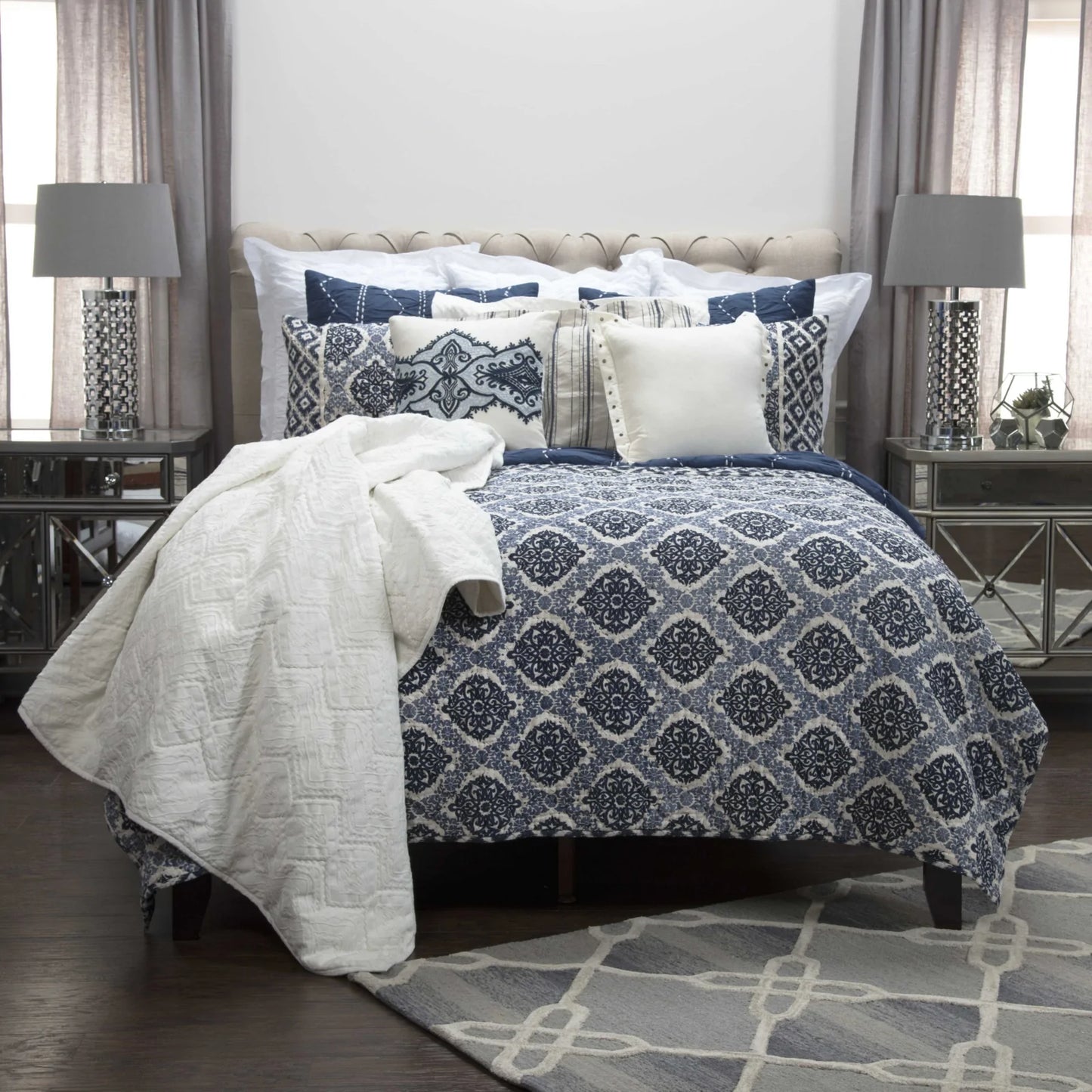 Rizzy BQ4212 Gemma Navy Bedding KING